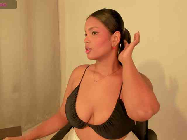 aishaBigass