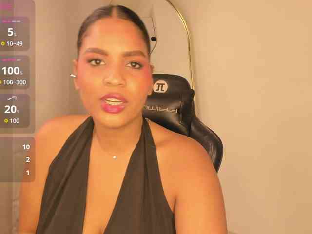 aishaBigass webcam