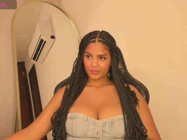 aishaBigass