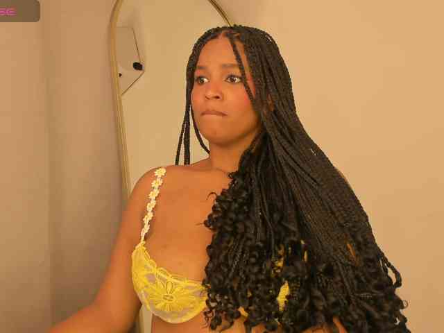 aishaBigass webcam