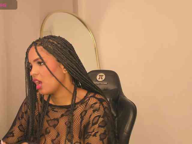 aishaBigass