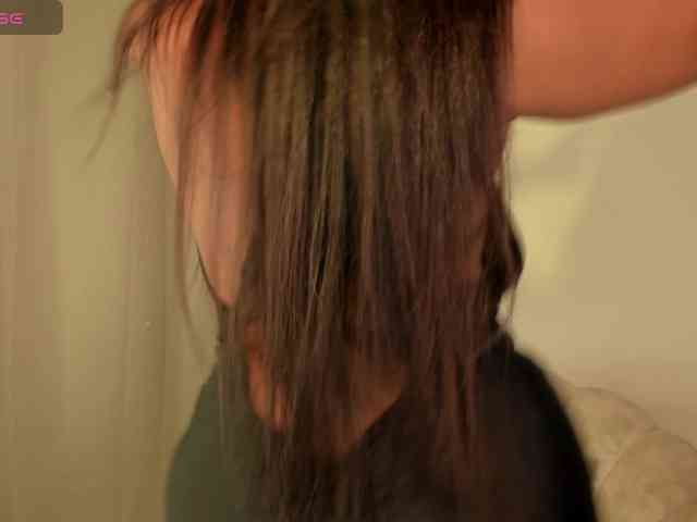 aishaBigass webcam