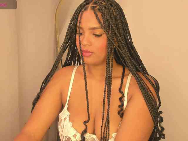 aishaBigass