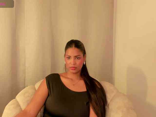 aishaBigass webcam
