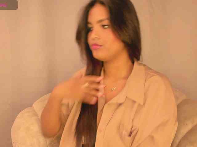 aishaBigass webcam