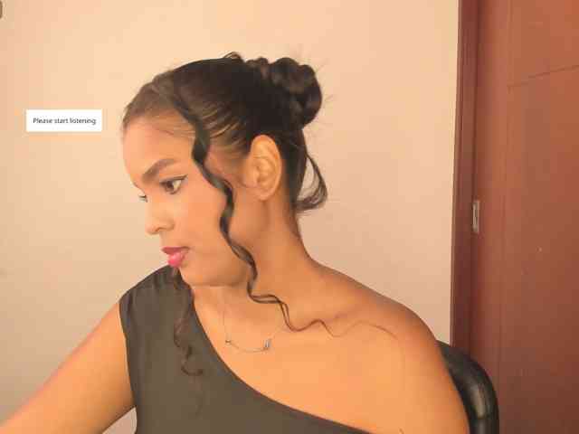 aishaBigass webcam