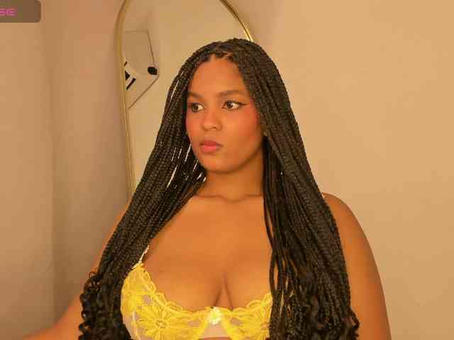 aishaBigass webcam