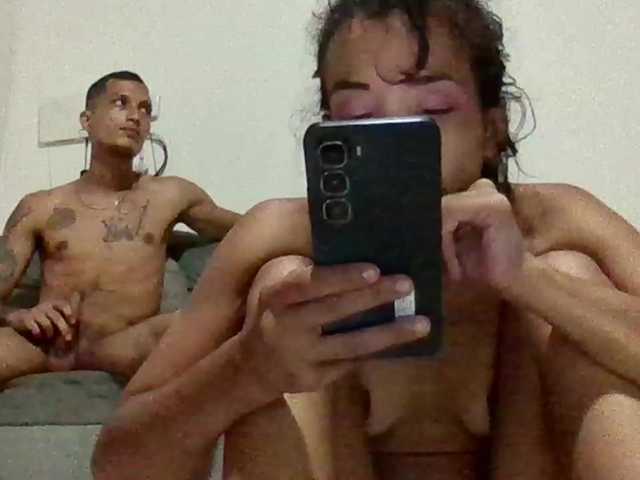 Maxandabbie's BongaCams show and profile