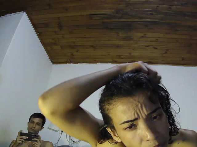 Maxandabbie live cam on BongaCams