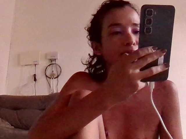 Maxandabbie's BongaCams show and profile