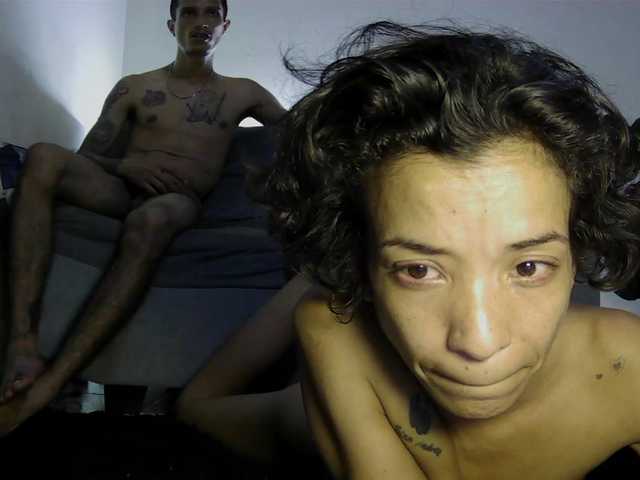 Maxandabbie live cam on UnifiedCams