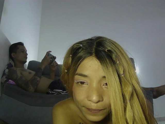 Maxandabbie live cam on BongaCams