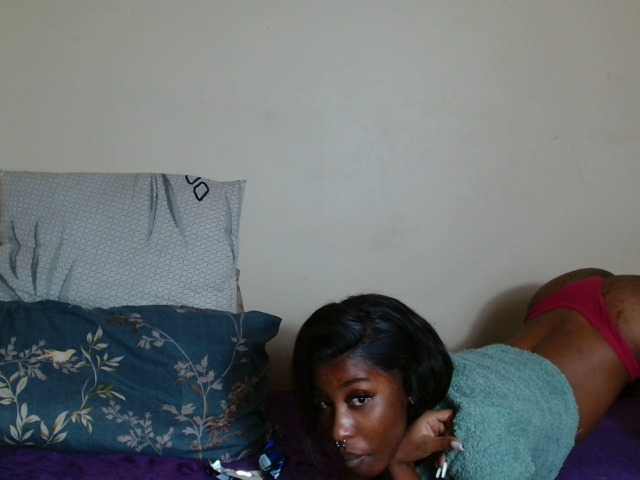 AfricanMelanin webcam