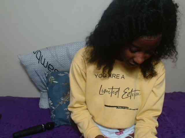 AfricanMelanin webcam