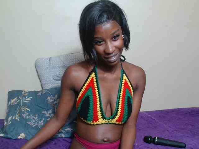 AfricanMelanin webcam