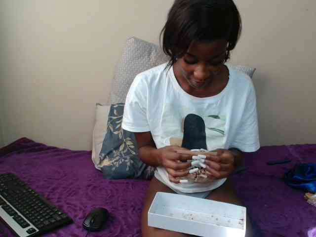 AfricanMelanin webcam