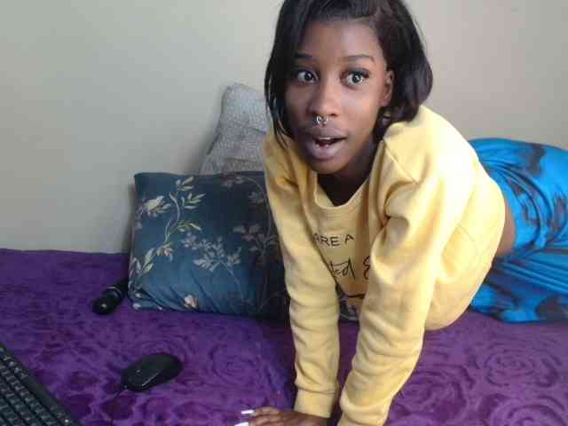 AfricanMelanin webcam