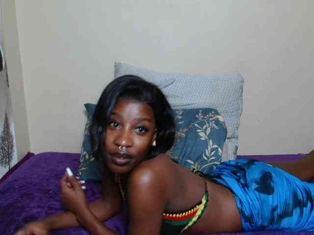 AfricanMelanin webcam