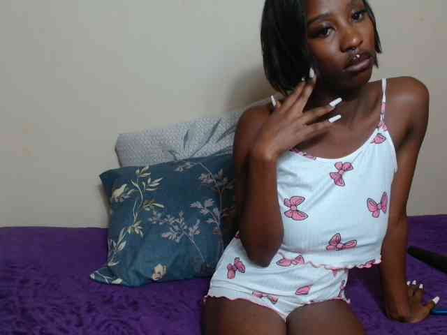 AfricanMelanin webcam