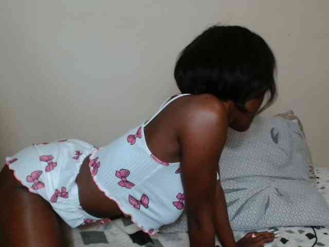 AfricanMelanin webcam