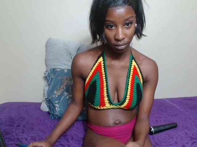 AfricanMelanin webcam