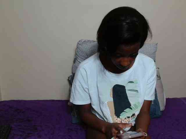 AfricanMelanin webcam