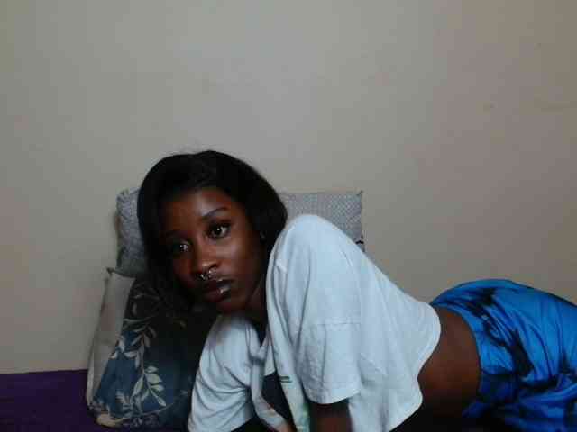 AfricanMelanin webcam