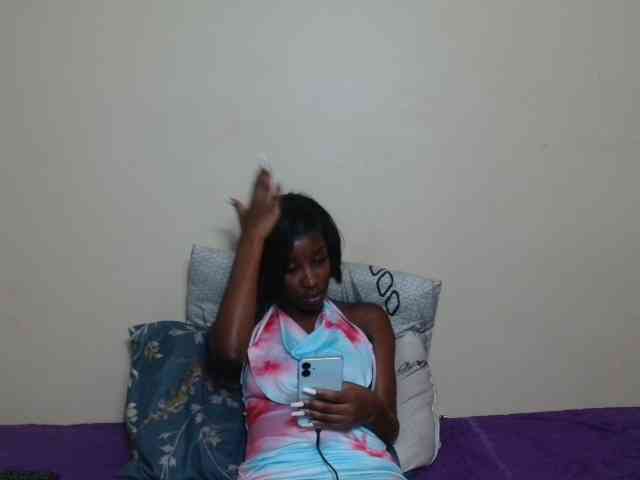 AfricanMelanin webcam