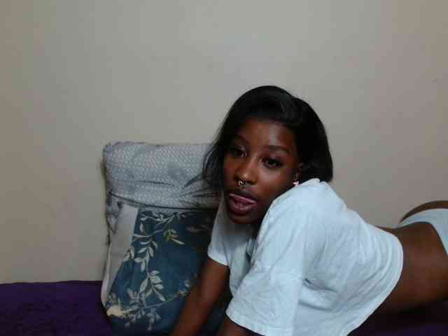 AfricanMelanin webcam