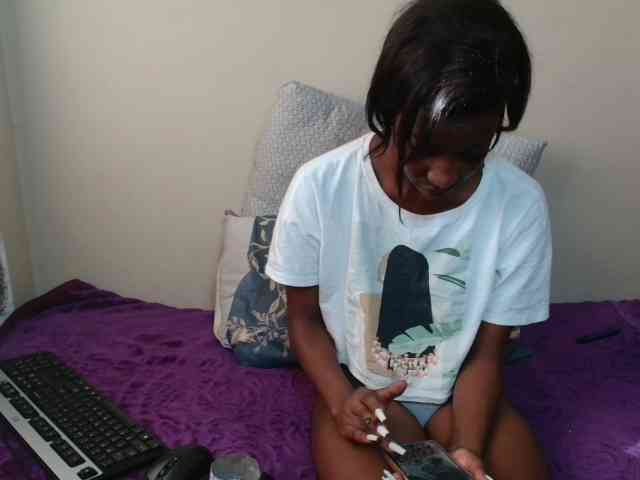 AfricanMelanin webcam