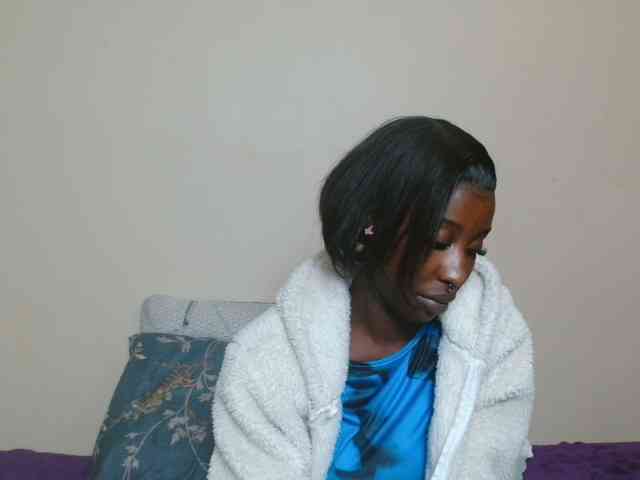 AfricanMelanin webcam