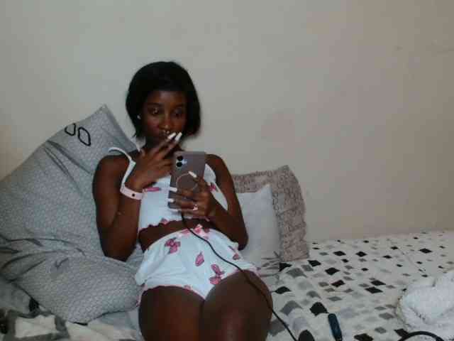 AfricanMelanin webcam