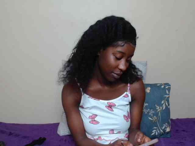 AfricanMelanin webcam