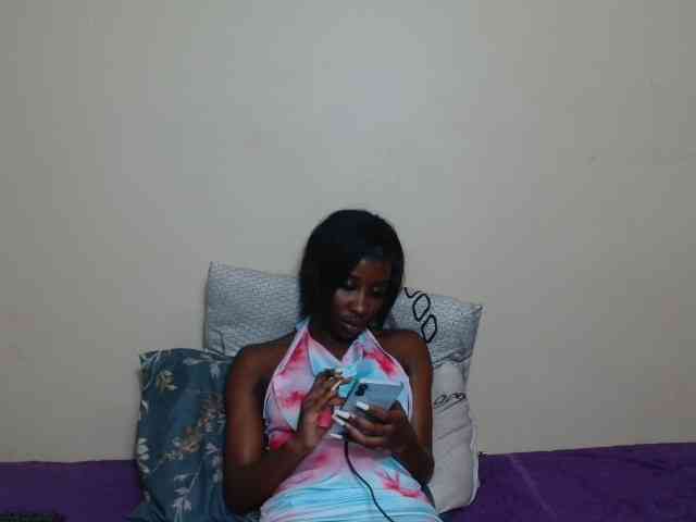 AfricanMelanin webcam