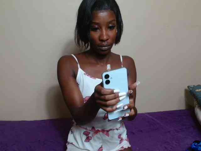 AfricanMelanin webcam