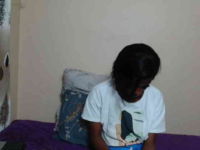 AfricanMelanin webcam