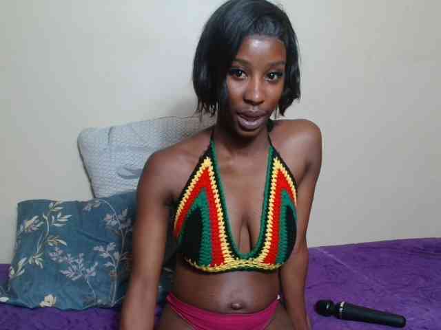 AfricanMelanin webcam