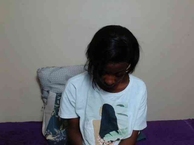 AfricanMelanin webcam