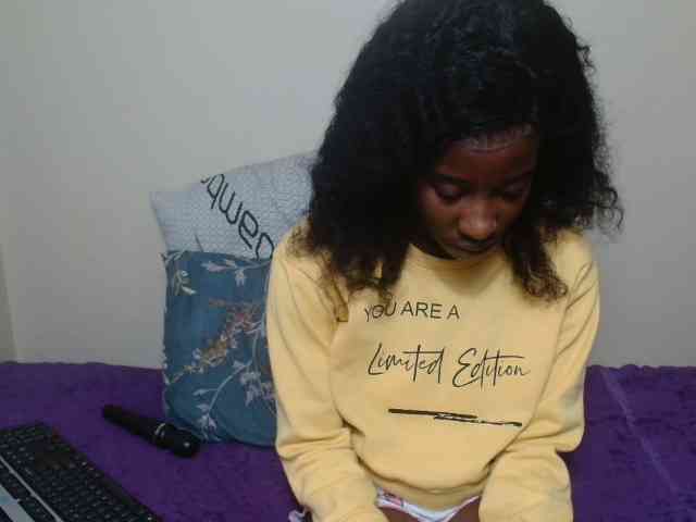 AfricanMelanin webcam