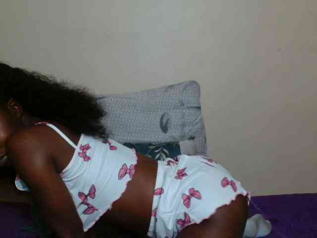 AfricanMelanin webcam