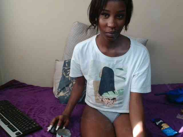 AfricanMelanin webcam