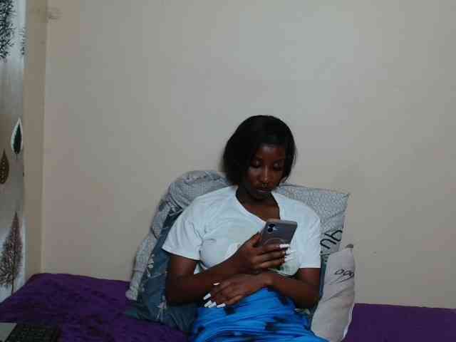 AfricanMelanin webcam