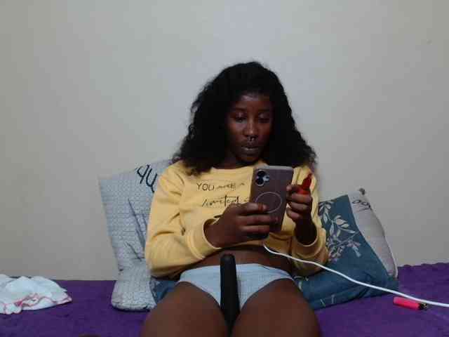 AfricanMelanin webcam