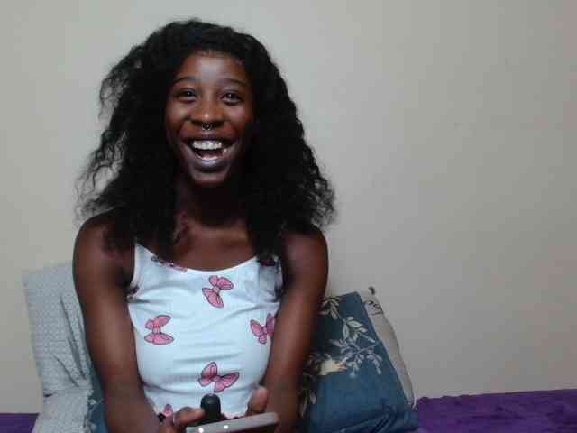 AfricanMelanin webcam