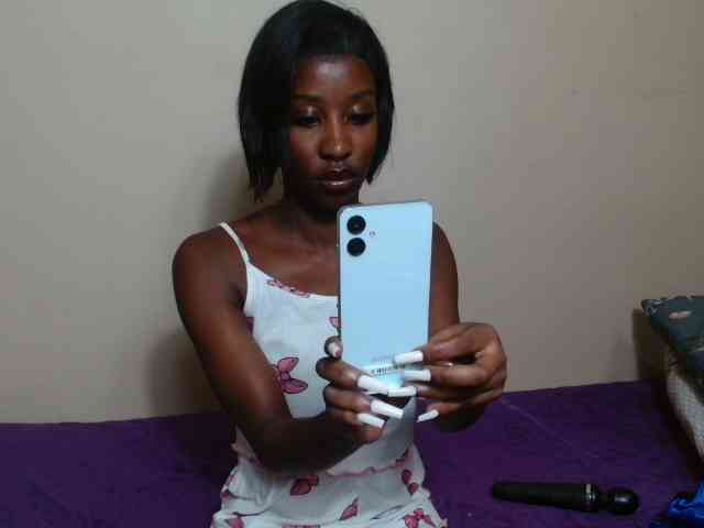 AfricanMelanin webcam