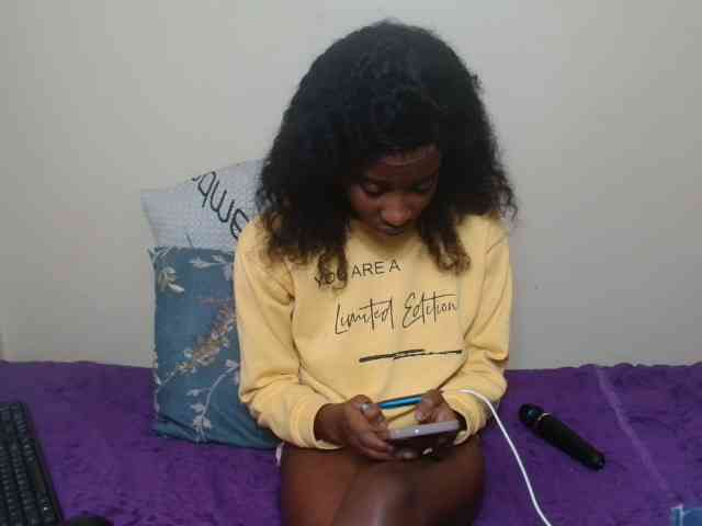 AfricanMelanin webcam