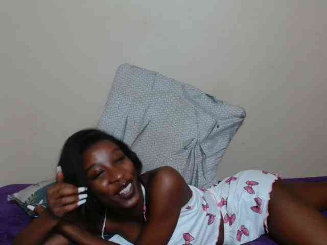 AfricanMelanin webcam