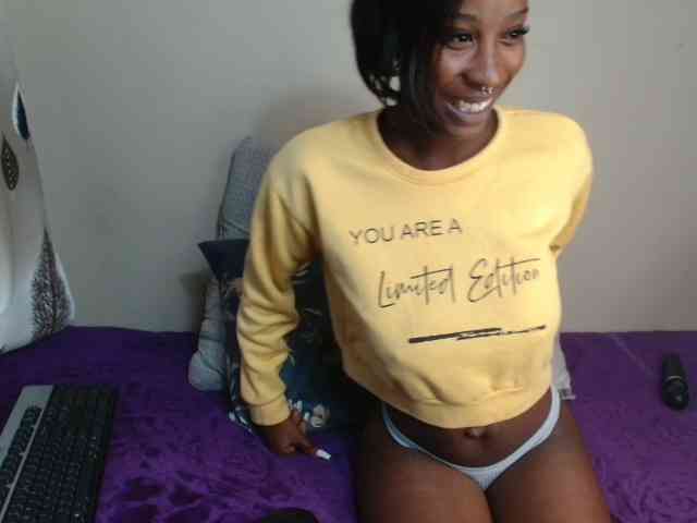 AfricanMelanin webcam