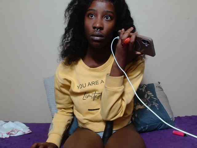 AfricanMelanin webcam