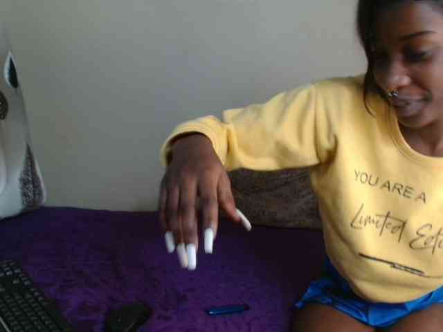 AfricanMelanin webcam